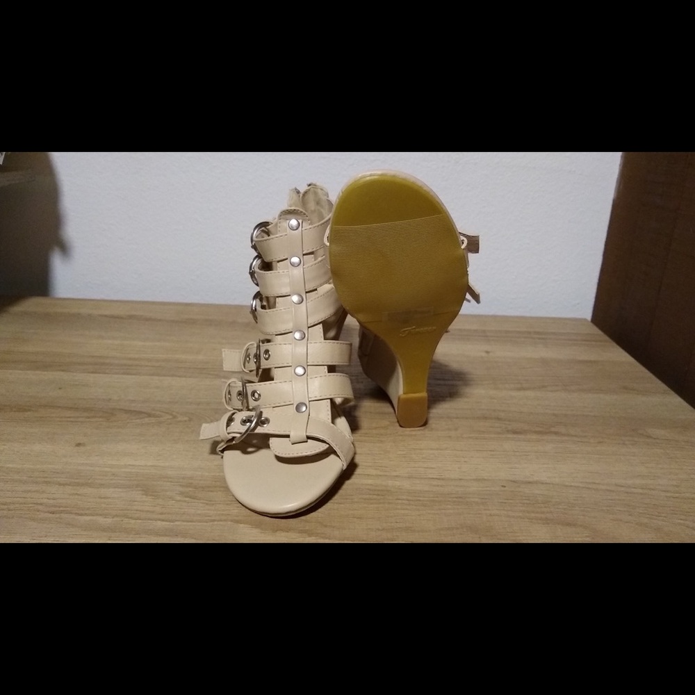 New heel sandals